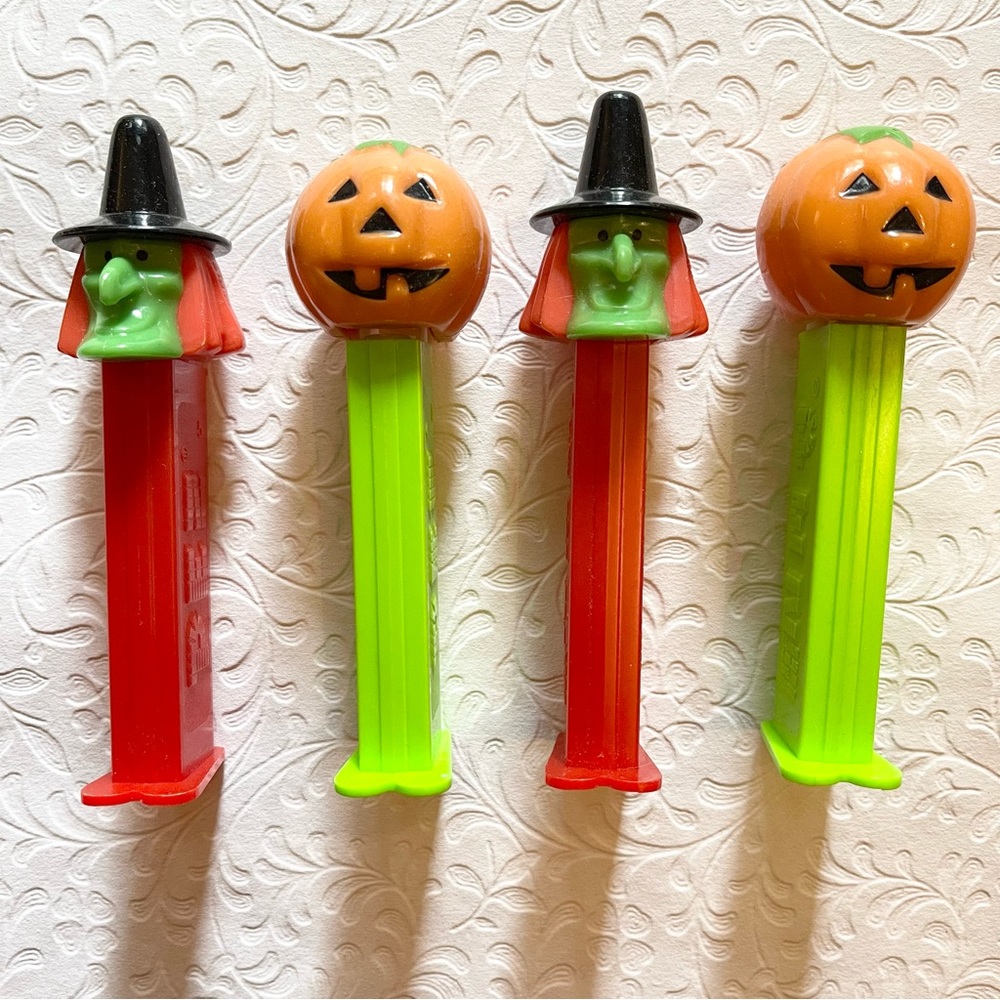 VTG Lot Of 4 Pez Containers - Witch & Jack-O-Lantern